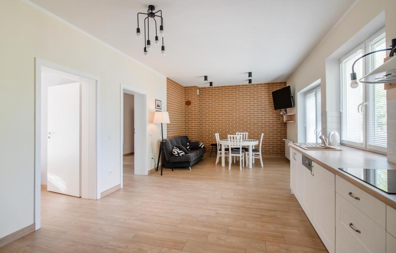 Apartament Pod Zaglem Z Widokiem Na Jezioro, Oczy Mazur 吉日茨科 外观 照片